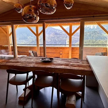 公寓 Luxury Family With Extraordinary Views Trin