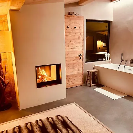 Luxury Family With Extraordinary Views Apartment
